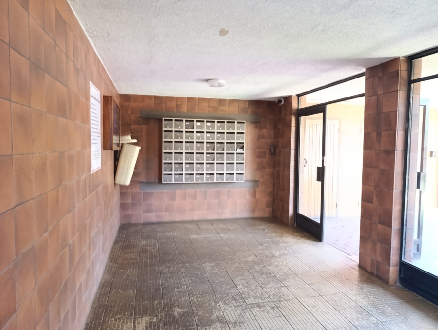 2 Bedroom Property for Sale in Wonderboom South Gauteng