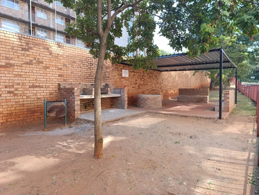 2 Bedroom Property for Sale in Wonderboom South Gauteng