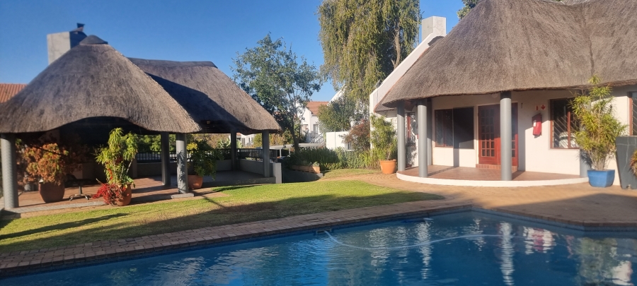 1 Bedroom Property for Sale in Morningside Gauteng