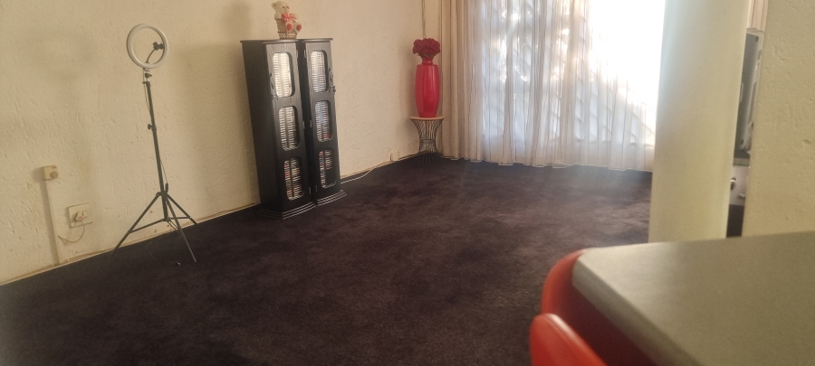 1 Bedroom Property for Sale in Morningside Gauteng