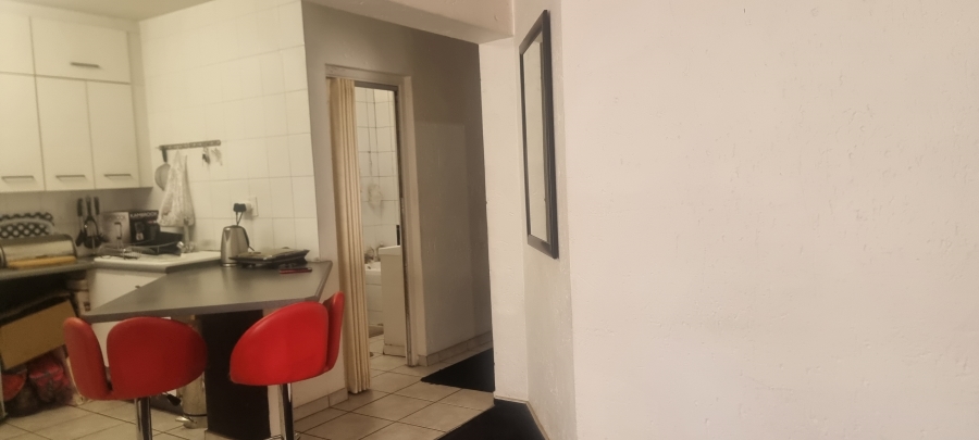 1 Bedroom Property for Sale in Morningside Gauteng