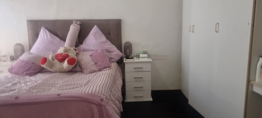 1 Bedroom Property for Sale in Morningside Gauteng