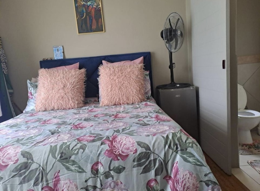 To Let 3 Bedroom Property for Rent in Glen Austin Gauteng