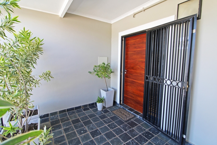 2 Bedroom Property for Sale in Bryanston Gauteng