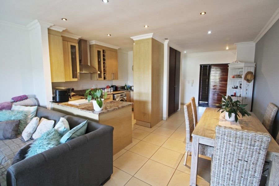 2 Bedroom Property for Sale in Bryanston Gauteng