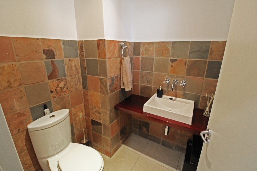 2 Bedroom Property for Sale in Bryanston Gauteng