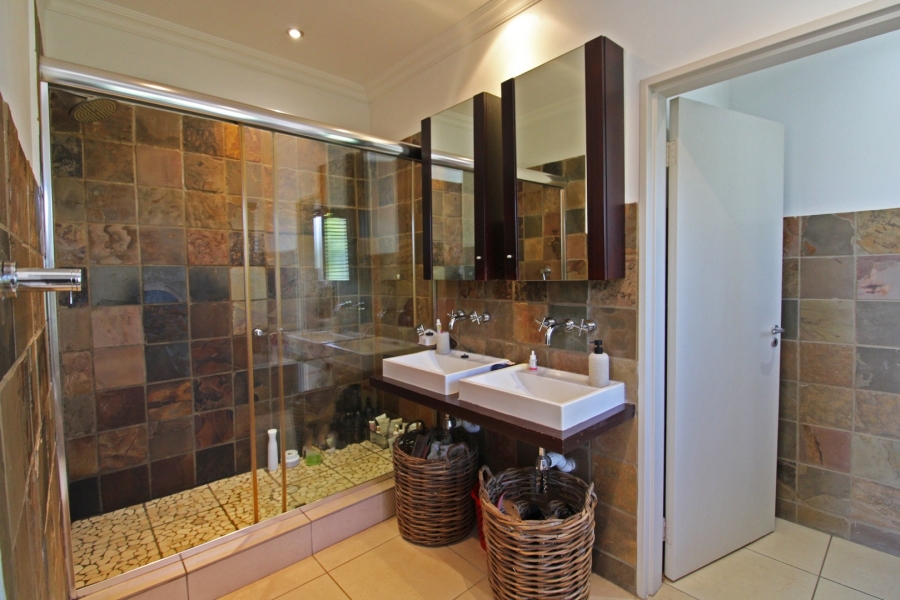 2 Bedroom Property for Sale in Bryanston Gauteng