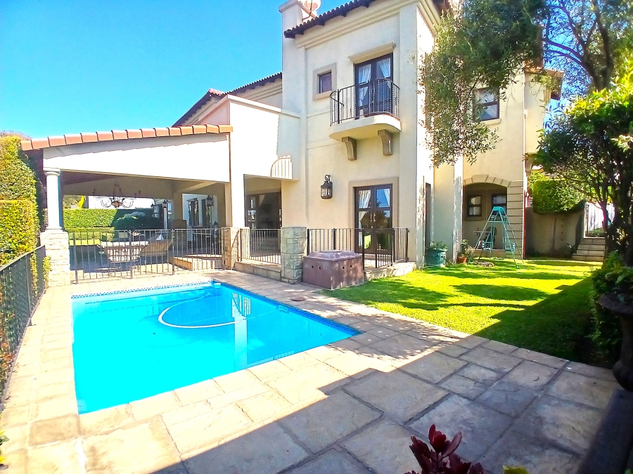 4 Bedroom Property for Sale in Blue Valley Golf Estate Gauteng