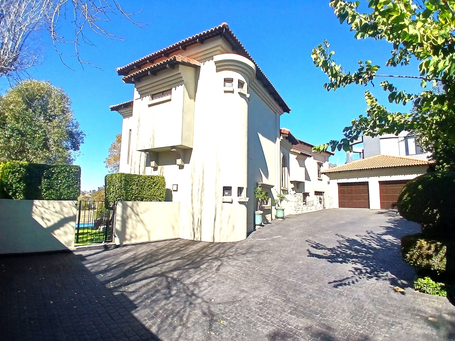 4 Bedroom Property for Sale in Blue Valley Golf Estate Gauteng