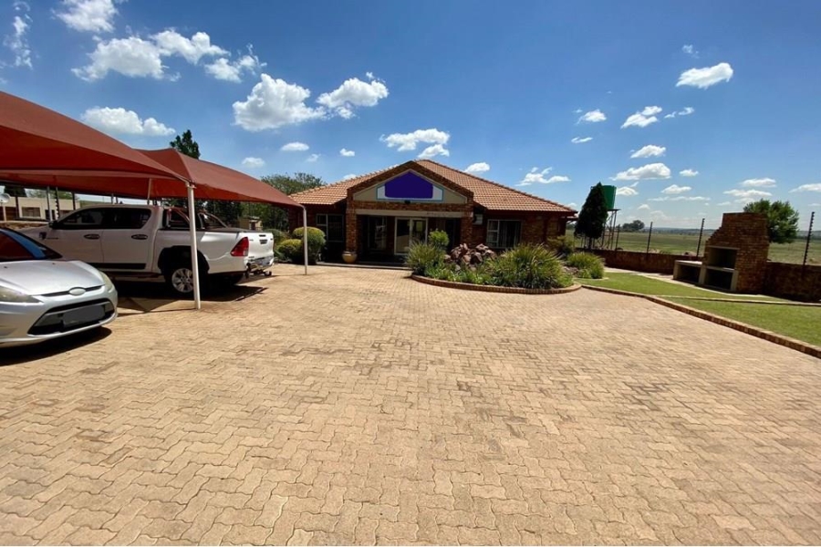 To Let commercial Property for Rent in Wacht N Bietjies Kop Gauteng