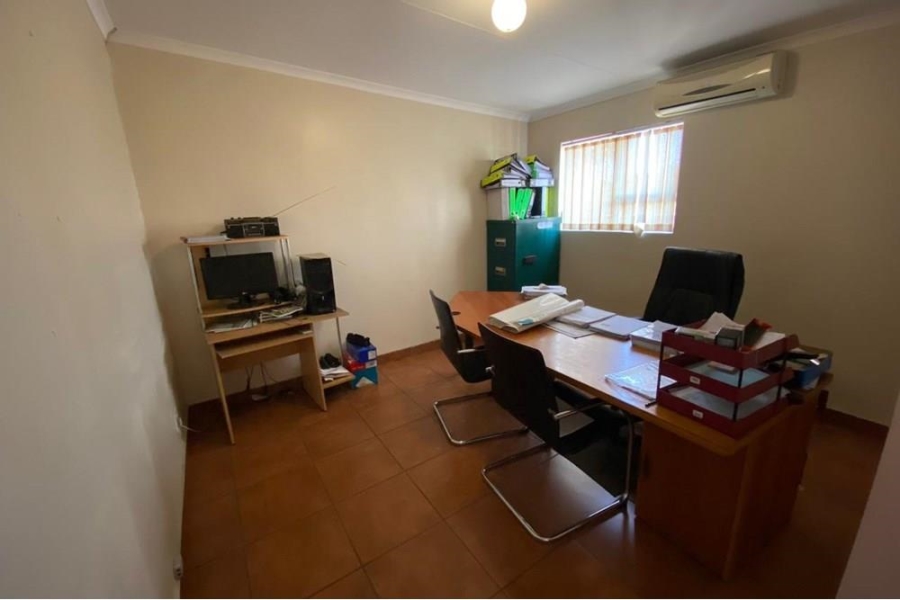 To Let commercial Property for Rent in Wacht N Bietjies Kop Gauteng
