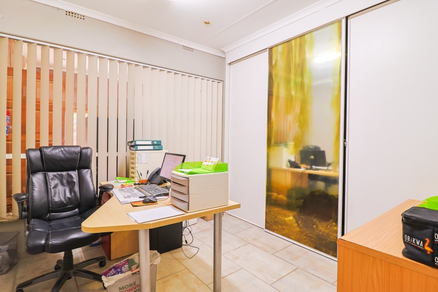 Commercial Property for Sale in Brackenhurst Gauteng