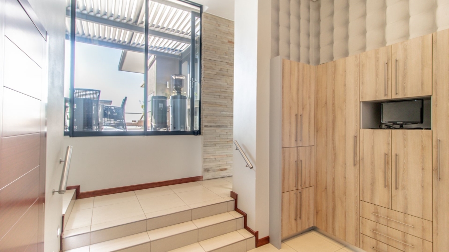 To Let 3 Bedroom Property for Rent in Bedford Gardens Gauteng