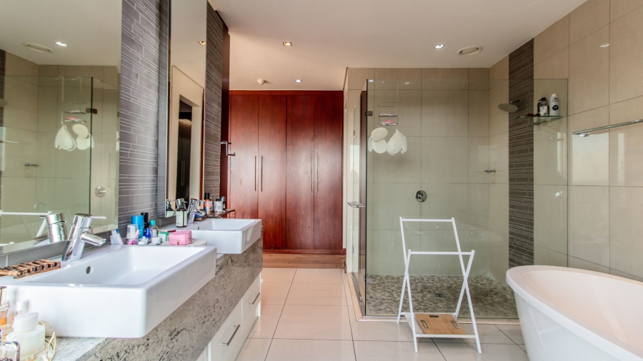To Let 3 Bedroom Property for Rent in Bedford Gardens Gauteng