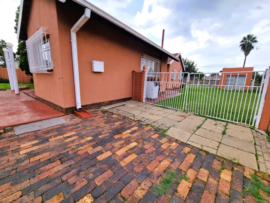 3 Bedroom Property for Sale in Arcon Park Gauteng