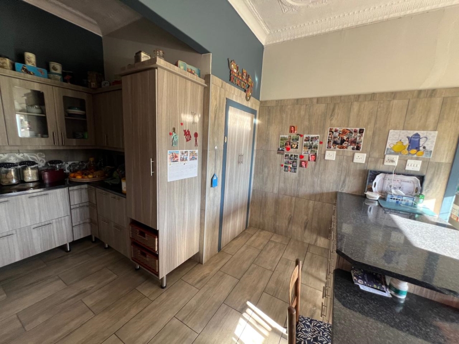3 Bedroom Property for Sale in Unitas Park Gauteng