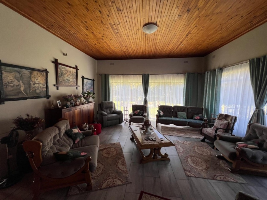 3 Bedroom Property for Sale in Unitas Park Gauteng