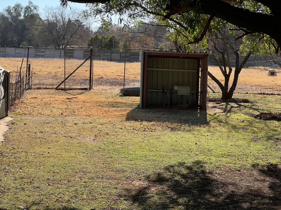 3 Bedroom Property for Sale in Unitas Park Gauteng