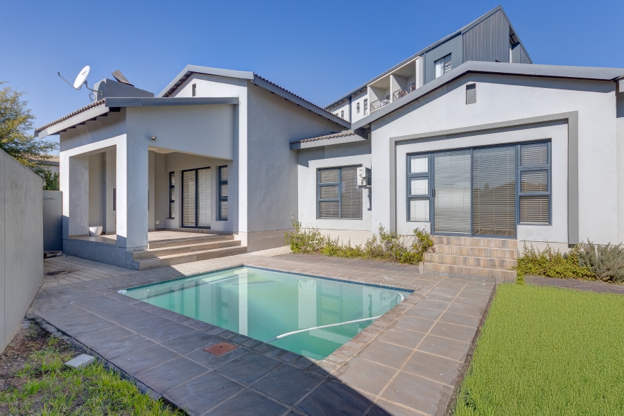 4 Bedroom Property for Sale in Barbeque Downs Gauteng