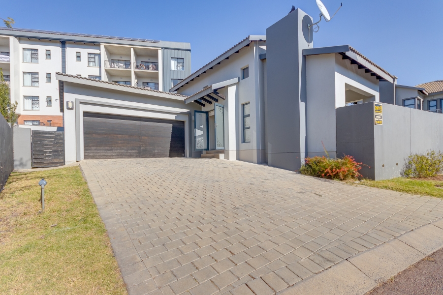 4 Bedroom Property for Sale in Barbeque Downs Gauteng