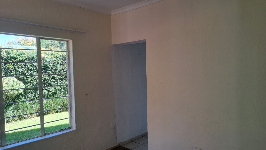 To Let 1 Bedroom Property for Rent in Roodekrans Gauteng