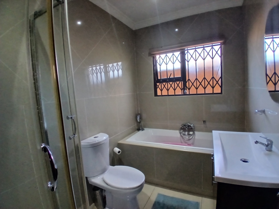 3 Bedroom Property for Sale in New Redruth Gauteng