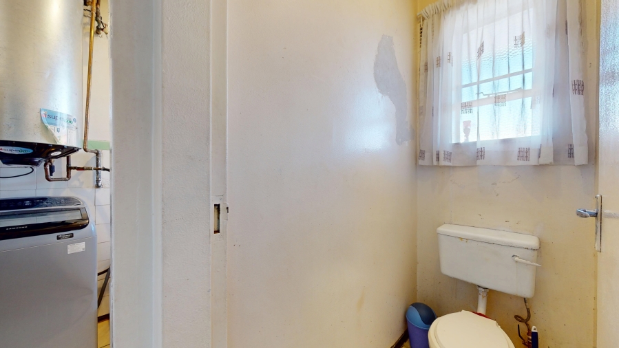 1 Bedroom Property for Sale in Lambton Gauteng