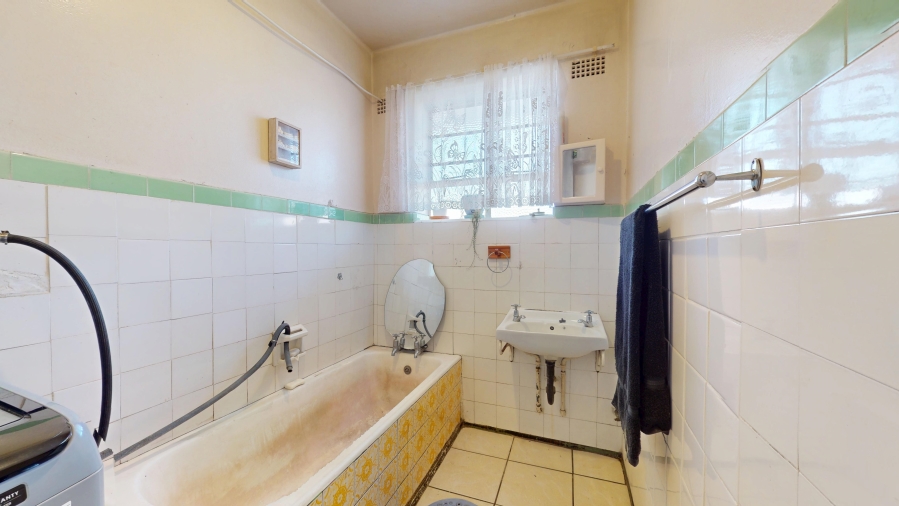 1 Bedroom Property for Sale in Lambton Gauteng