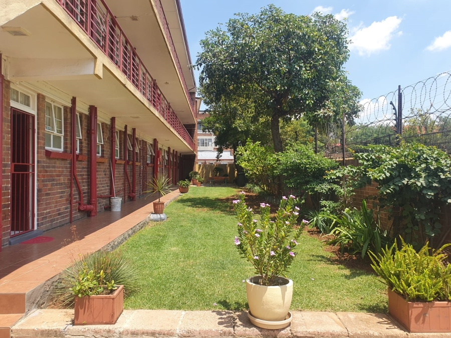 1 Bedroom Property for Sale in Lambton Gauteng