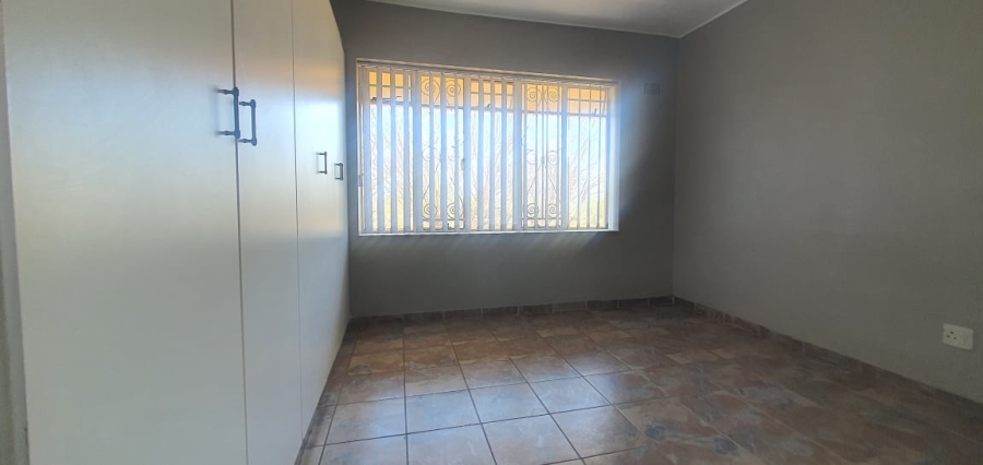 1 Bedroom Property for Sale in Lambton Gauteng