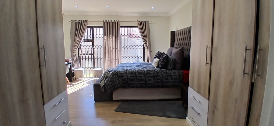 3 Bedroom Property for Sale in New Market Gauteng
