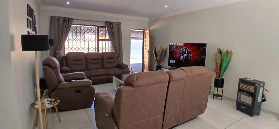 3 Bedroom Property for Sale in New Market Gauteng