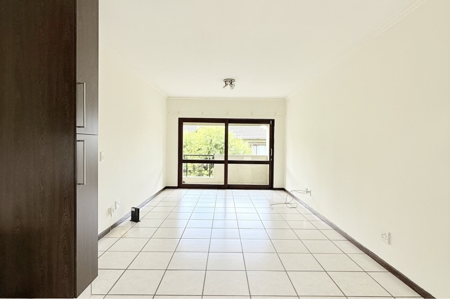 To Let 2 Bedroom Property for Rent in Fourways Gauteng