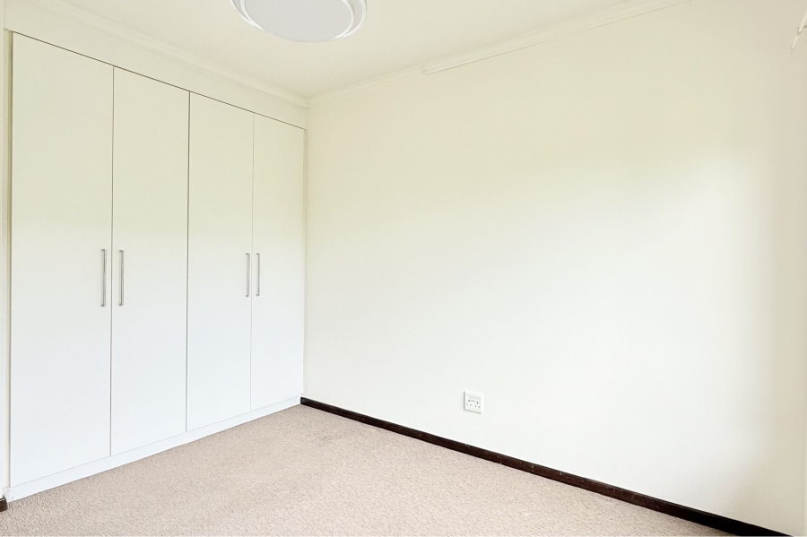 To Let 2 Bedroom Property for Rent in Fourways Gauteng