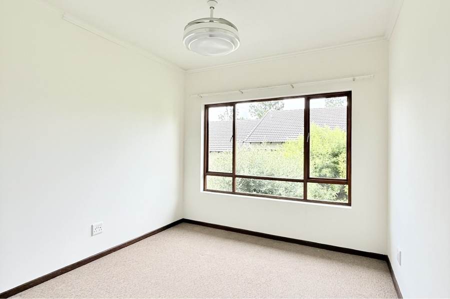 To Let 2 Bedroom Property for Rent in Fourways Gauteng