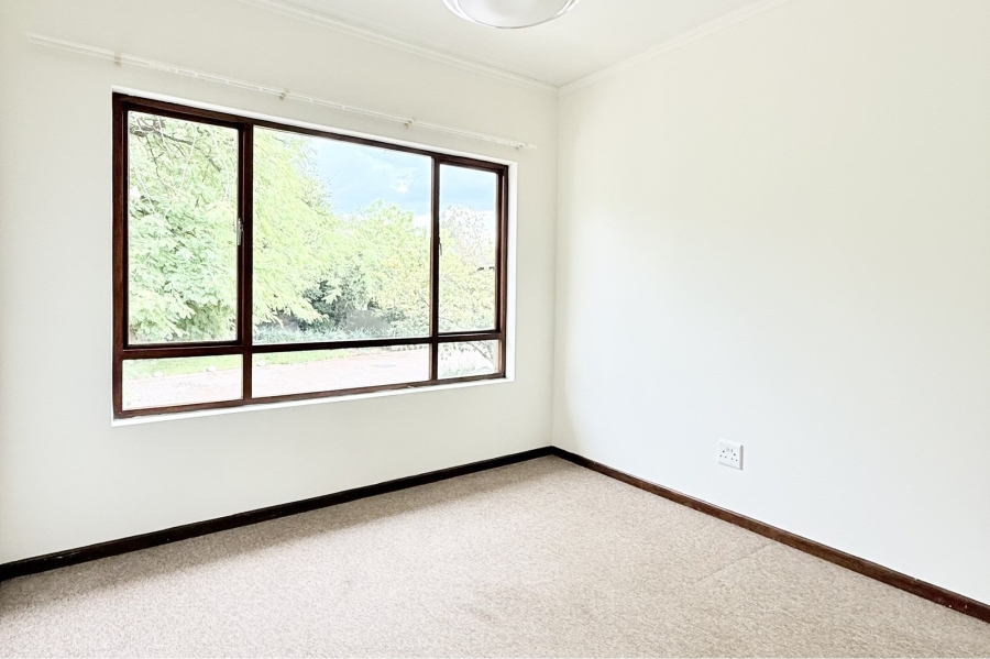 To Let 2 Bedroom Property for Rent in Fourways Gauteng