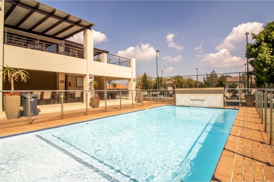 To Let 2 Bedroom Property for Rent in Fourways Gauteng