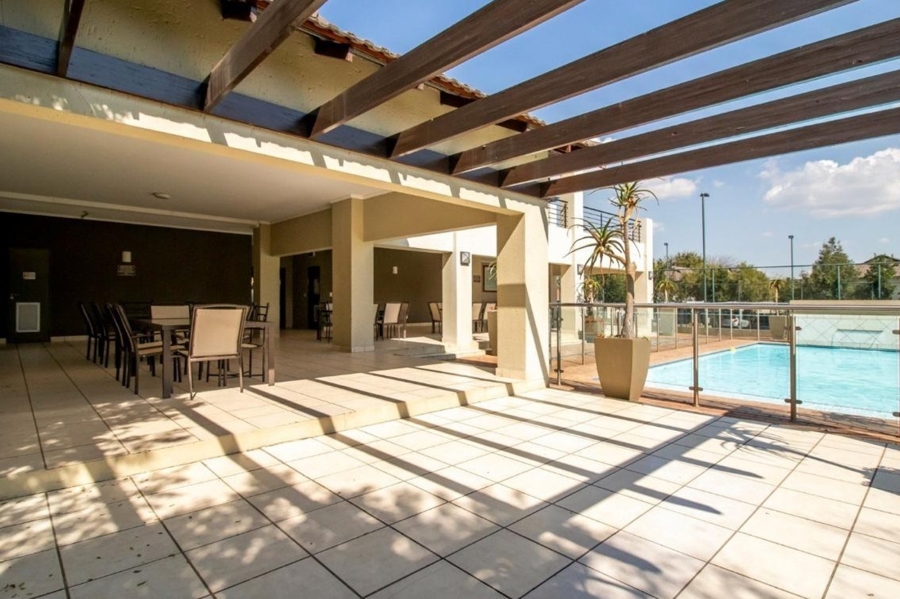 To Let 2 Bedroom Property for Rent in Fourways Gauteng