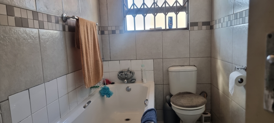 3 Bedroom Property for Sale in Kya Sands Gauteng