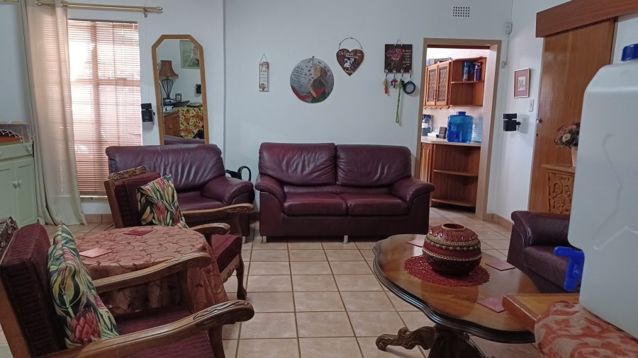 4 Bedroom Property for Sale in Flora Gardens Gauteng