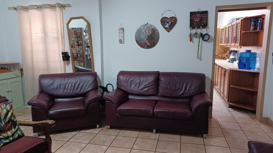 4 Bedroom Property for Sale in Flora Gardens Gauteng