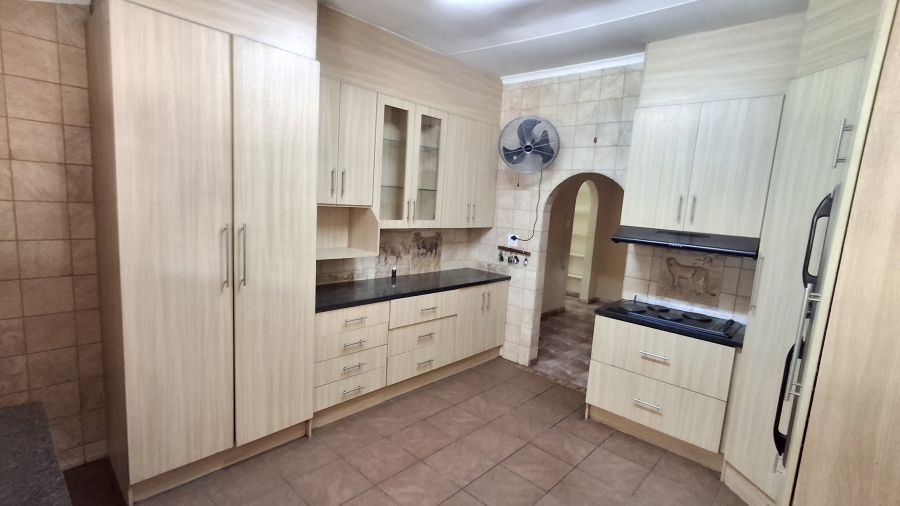 8 Bedroom Property for Sale in Pretoria North Gauteng