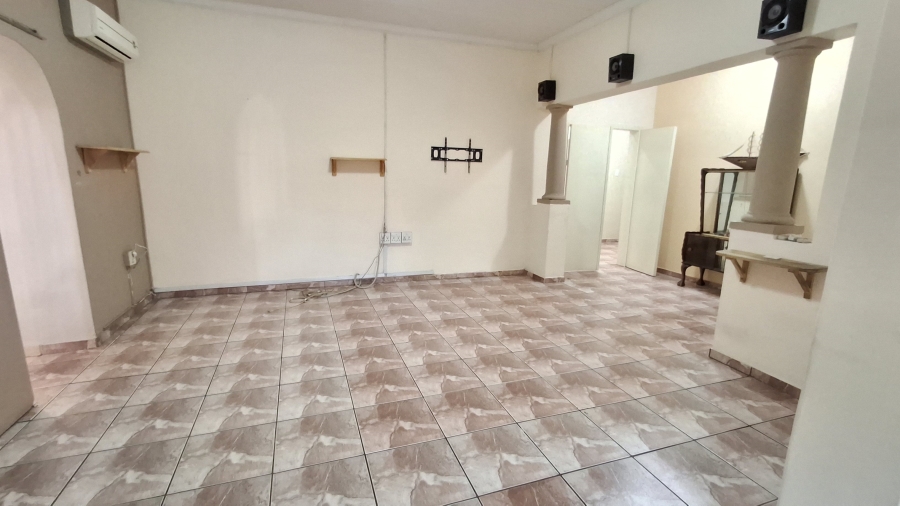 8 Bedroom Property for Sale in Pretoria North Gauteng