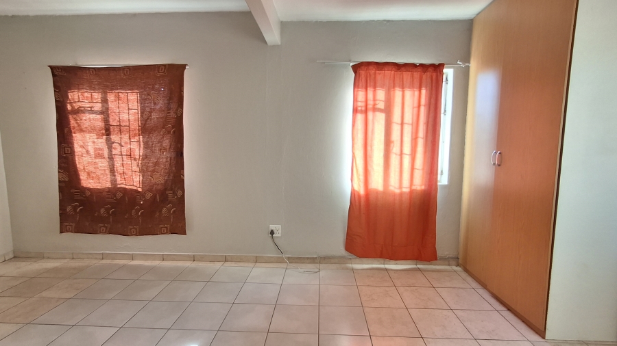 8 Bedroom Property for Sale in Pretoria North Gauteng