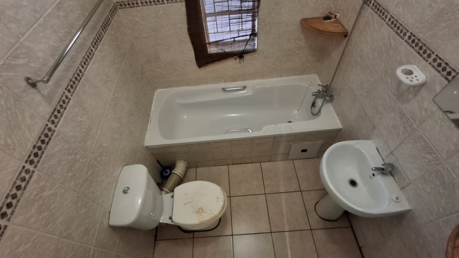 8 Bedroom Property for Sale in Pretoria North Gauteng
