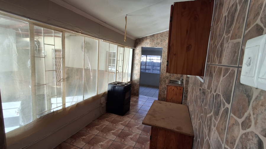 8 Bedroom Property for Sale in Pretoria North Gauteng