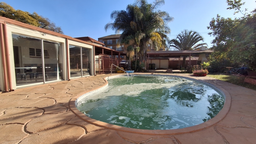 8 Bedroom Property for Sale in Pretoria North Gauteng