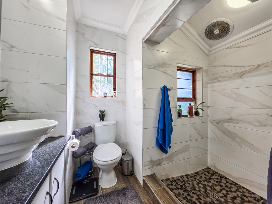 5 Bedroom Property for Sale in Moreleta Park Gauteng