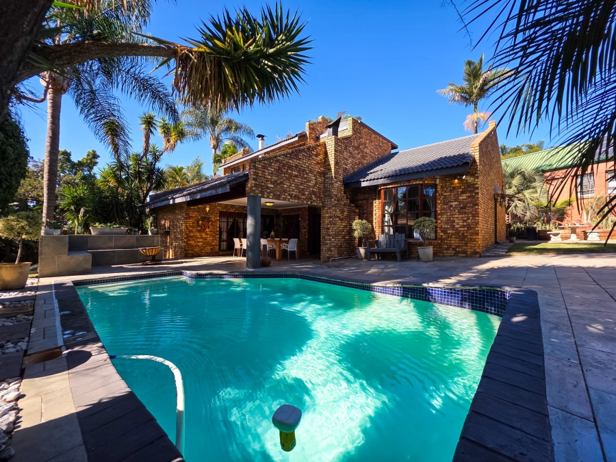 5 Bedroom Property for Sale in Moreleta Park Gauteng