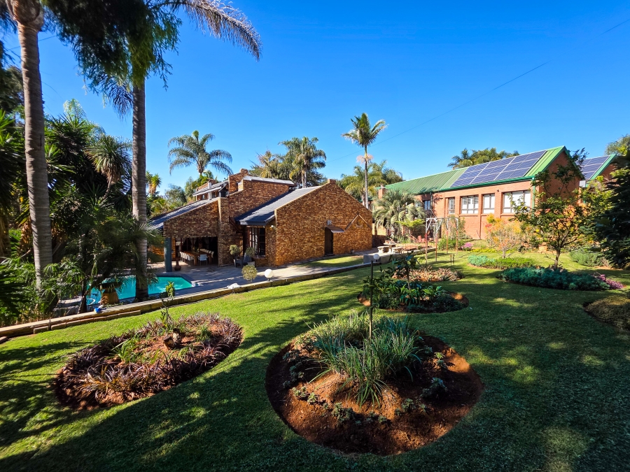 5 Bedroom Property for Sale in Moreleta Park Gauteng